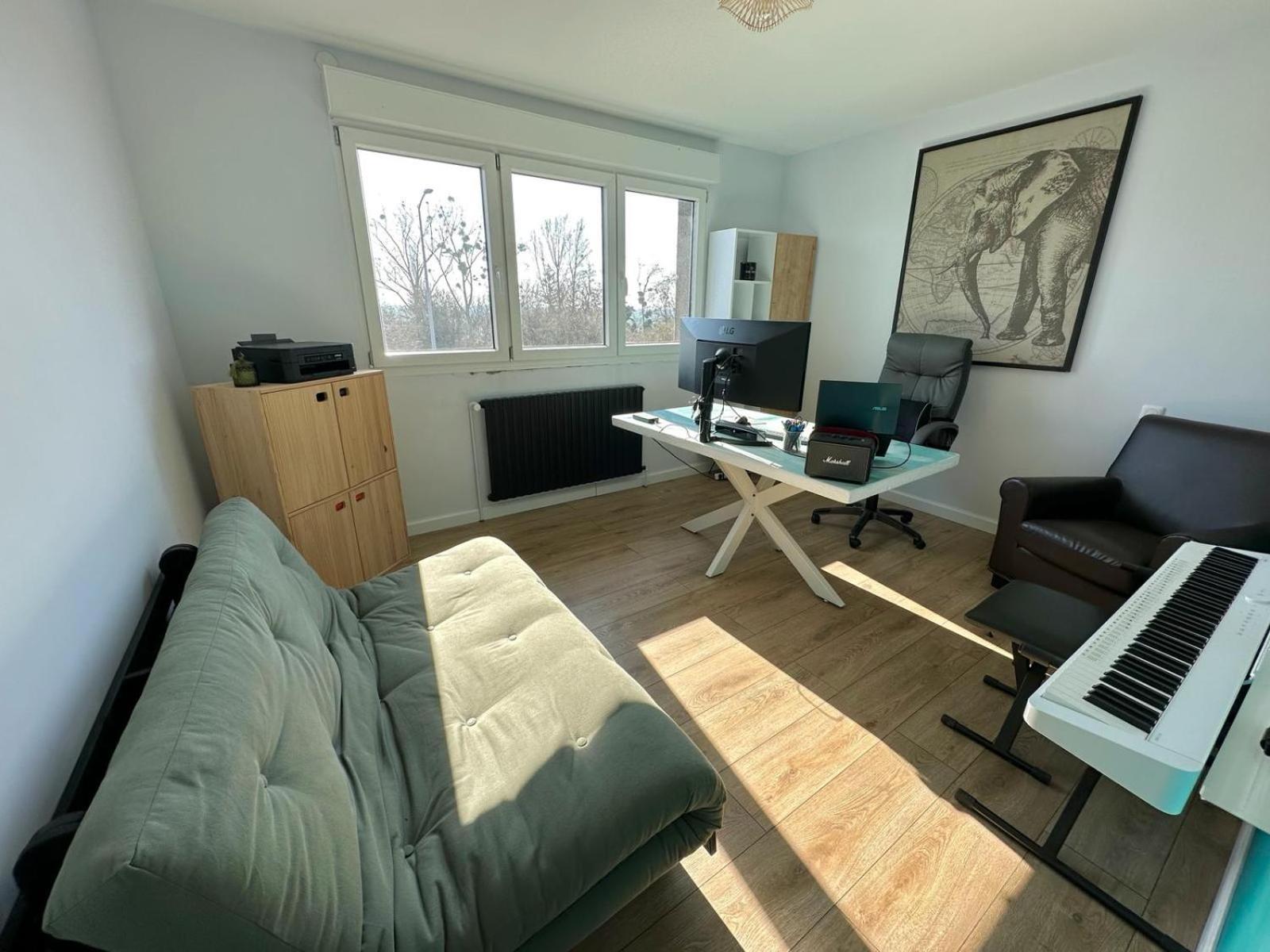 Maison Du Bonheur Montigny-les-Metz Bagian luar foto